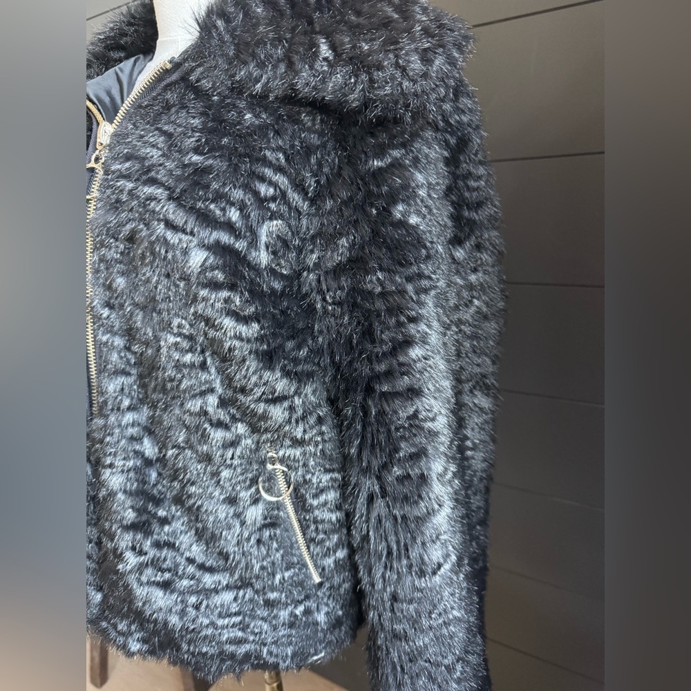 Topshop Faux Fur Black Zip up Teddy Jacket US Size 6 w/Front Pockets - Picture 4 of 9
